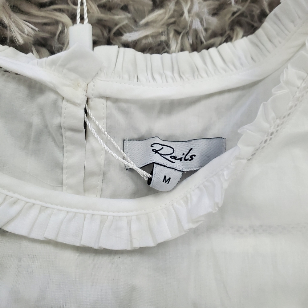 NWT Rails White Linen Top Size Medium - Picture 6 of 9